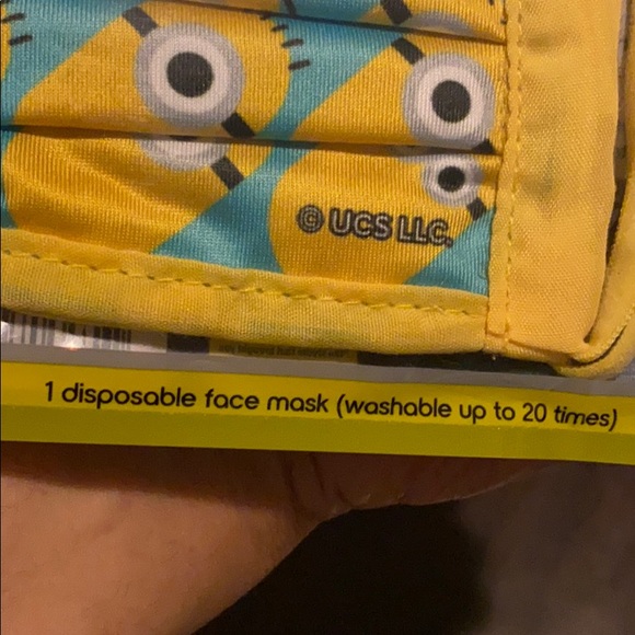 Lot of 2 Minions Themed Kids Face Masks NIP - Picture 6 of 8